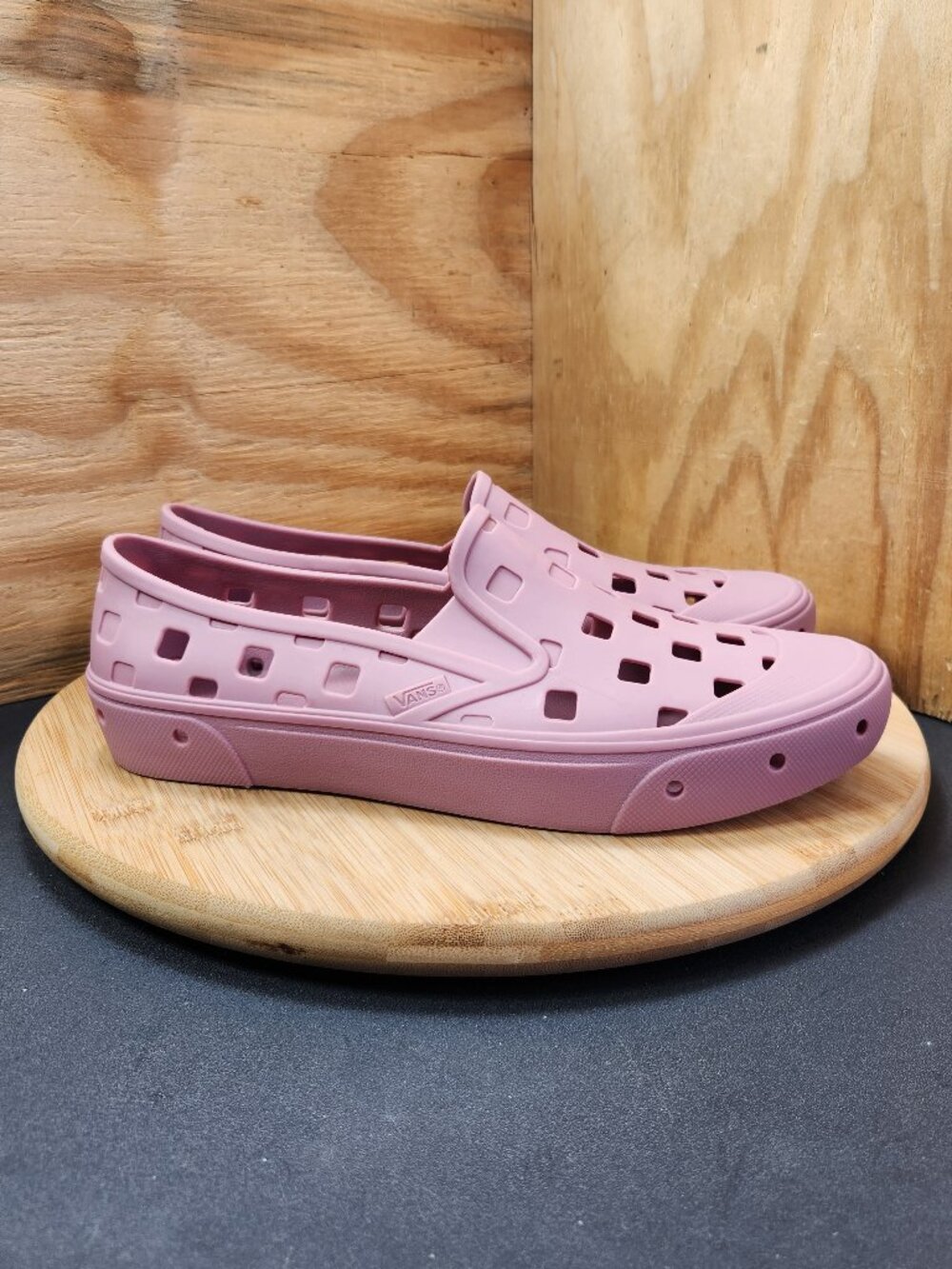 Vans X Chris Johanson Trek Slip On Perforated Sneakers Size 9